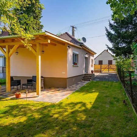 Vakantiehuis Bodza Apartmanhaz *