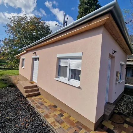 Bodza Apartmanhaz Holiday home Harkany
